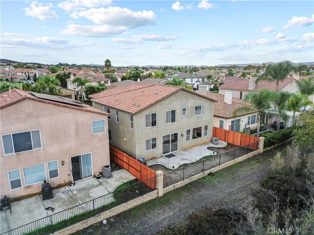 32372 Safflower, Winchester, California 92596 home-pic-9